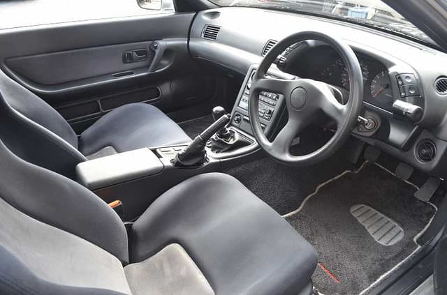 1994 Nissan Skyline JDM car for sale — photo 10 of 11