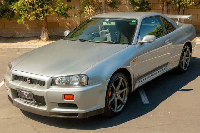 1999 Nissan Skyline JDM car for sale — photo 2 of 25
