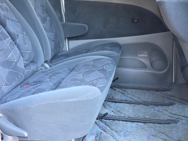 2000 Toyota Estima JDM car for sale — photo 3 of 23
