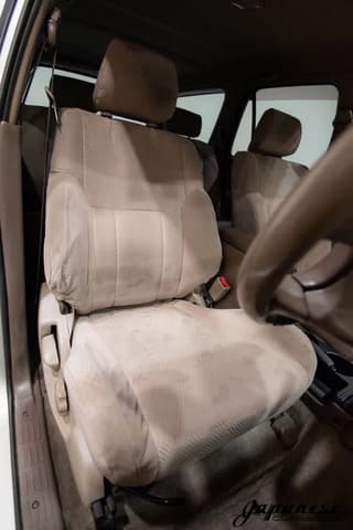 2000 Toyota Hilux Surf JDM car for sale — photo 14 of 25