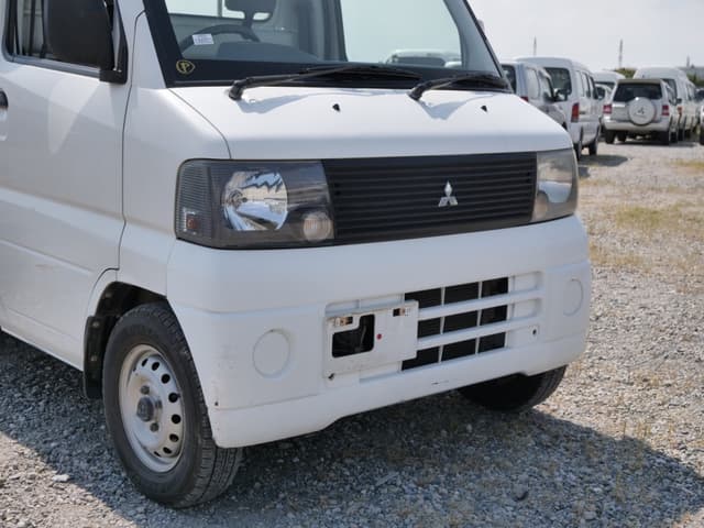 2001 Mitsubishi Minicab JDM car for sale — photo 11 of 25