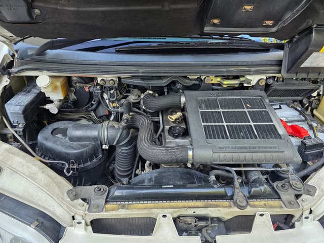 1999 Mitsubishi Delica JDM car for sale — photo 16 of 16