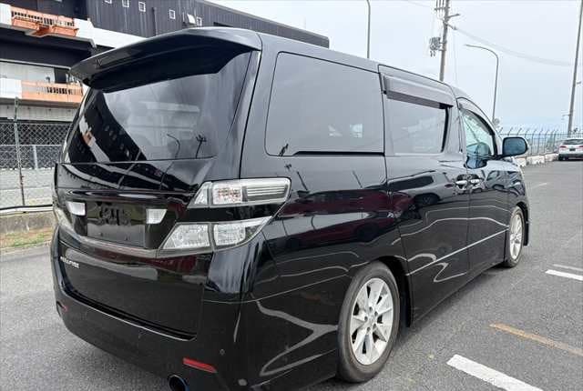2008 Toyota Vellfire JDM car for sale — photo 4 of 25