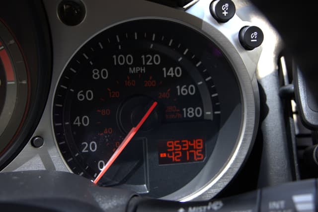 2014 Nissan Fairlady Z JDM car for sale — photo 5 of 21