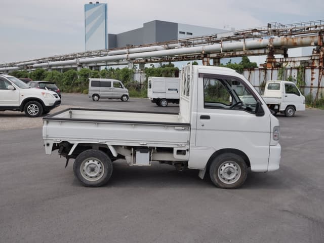 2000 Daihatsu Hijet JDM car for sale — photo 4 of 25