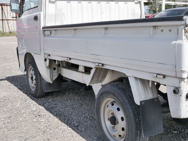 1999 Daihatsu Hijet JDM car for sale — photo 18 of 25