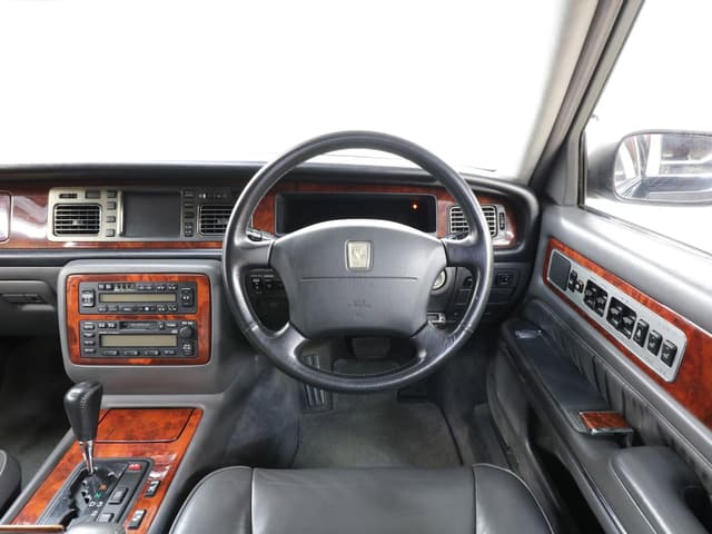 1997 Toyota Century JDM car for sale — photo 10 of 25