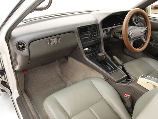 1989 Toyota Soarer JDM car for sale — photo 15 of 25