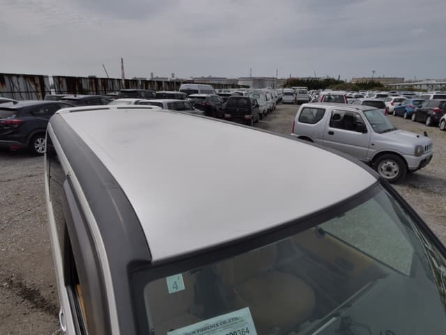 2001 Honda Stepwagon JDM car for sale — photo 14 of 25