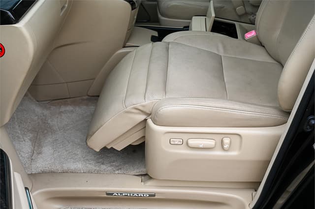 2012 Toyota Alphard JDM car for sale — photo 7 of 25