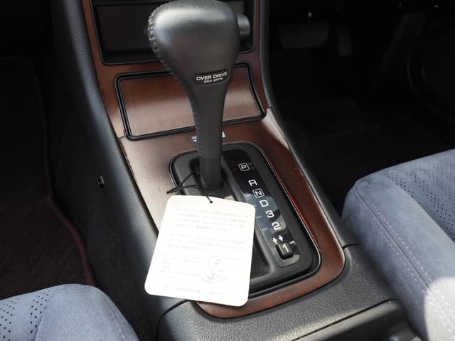 1991 Nissan Laurel JDM car for sale — photo 12 of 25