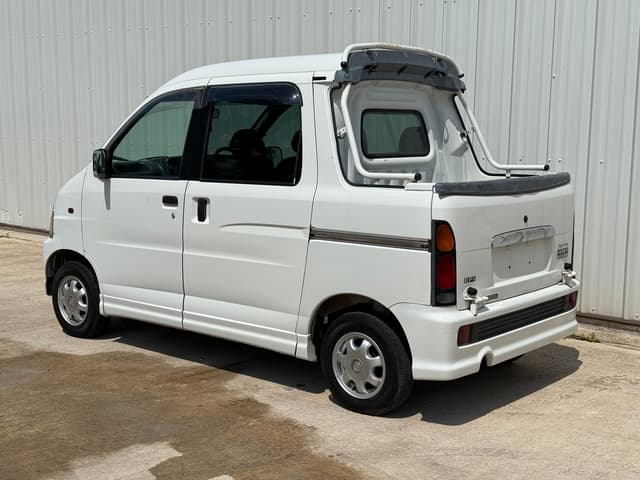 1999 Daihatsu Hijet JDM car for sale — photo 6 of 19