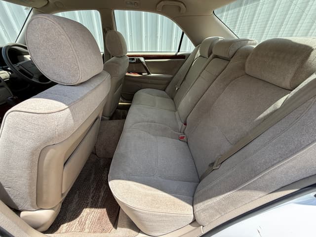 2000 Toyota Crown JDM car for sale — photo 13 of 21