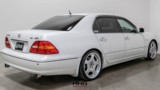 2001 Toyota Celsior JDM car for sale — photo 8 of 25