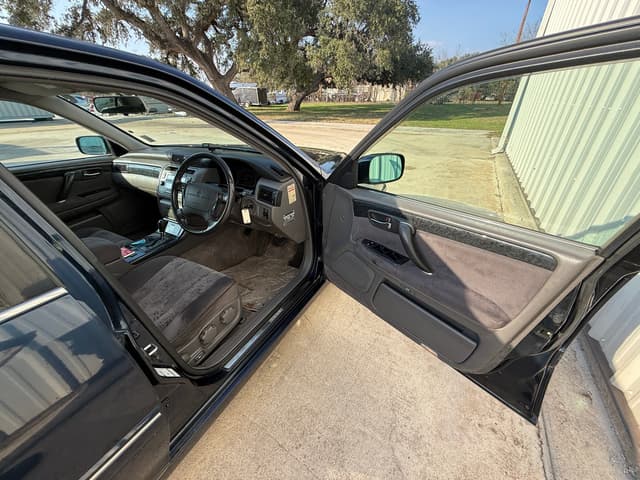 2000 Toyota Crown JDM car for sale — photo 17 of 22