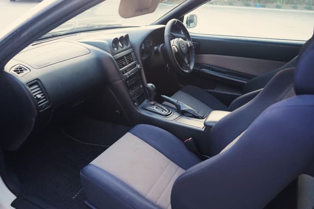 1998 Nissan Skyline JDM car for sale — photo 15 of 25