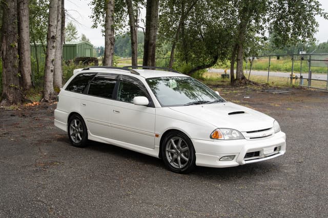 2001 Toyota Caldina JDM car for sale — photo 3 of 13