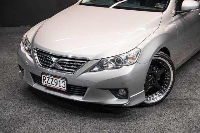 2009 Toyota Mark X JDM car for sale — photo 2 of 20