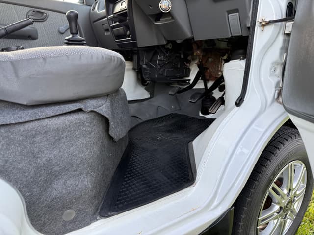 2001 Suzuki Carry JDM car for sale — photo 10 of 25