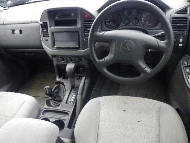 2000 Mitsubishi Pajero JDM car for sale — photo 6 of 6