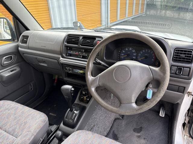 2001 Suzuki Jimny JDM car for sale — photo 18 of 20