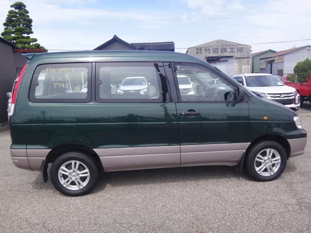1999 Toyota Townace JDM car for sale — photo 4 of 21