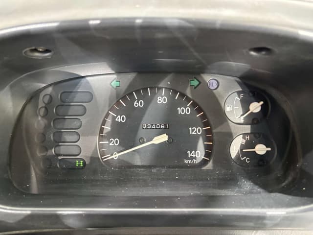 1995 Daihatsu Hijet JDM car for sale — photo 12 of 25