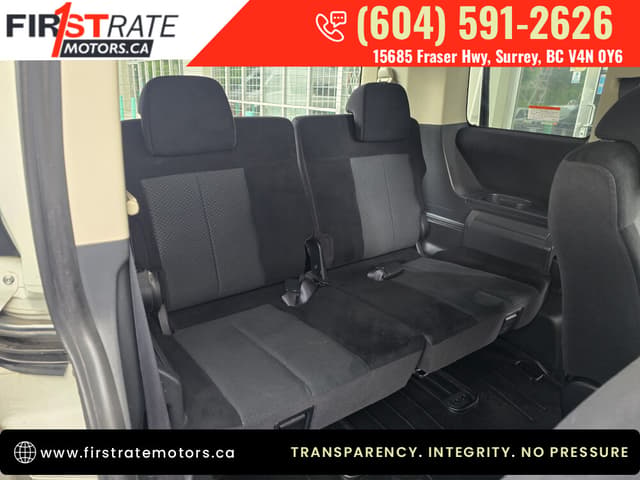 2009 Mitsubishi Delica JDM car for sale — photo 11 of 25