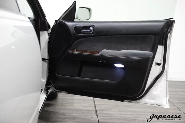 1998 Nissan Gloria JDM car for sale — photo 19 of 25