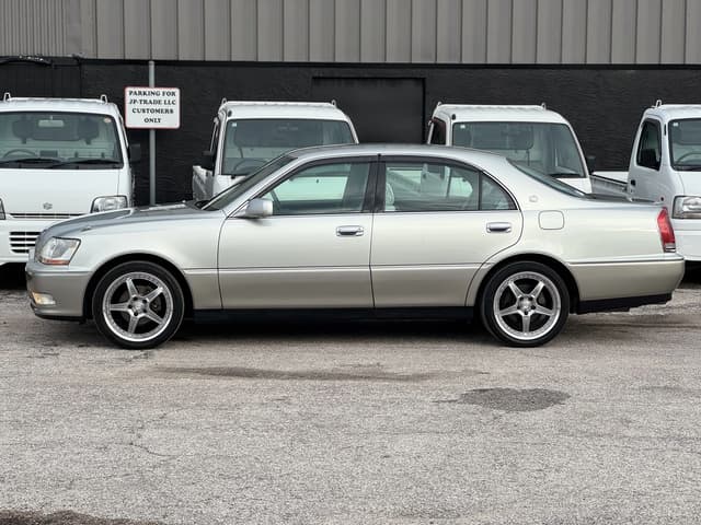 2000 Toyota Majesta JDM car for sale — photo 6 of 25