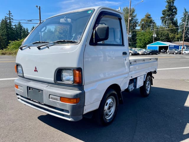 1994 Mitsubishi Minicab JDM car for sale — photo 4 of 25