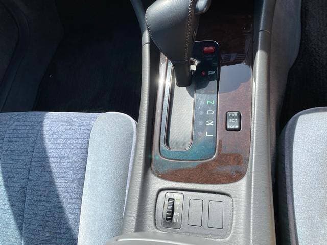 1997 Toyota Aristo JDM car for sale — photo 17 of 20