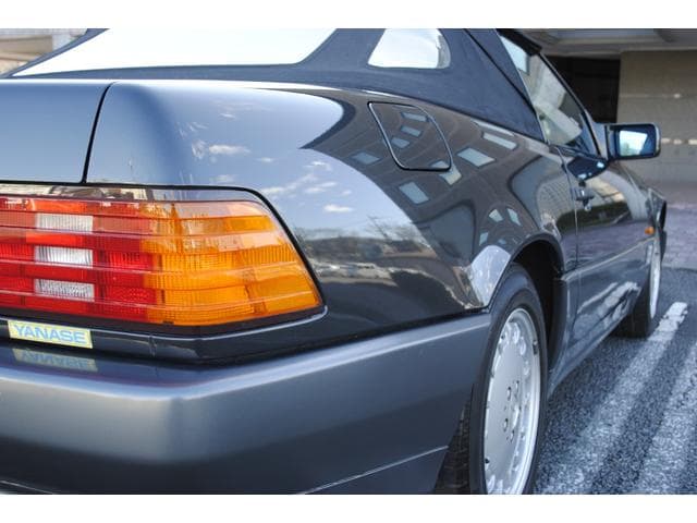 1991 Mercedes-Benz SL-Class JDM car for sale — photo 5 of 25