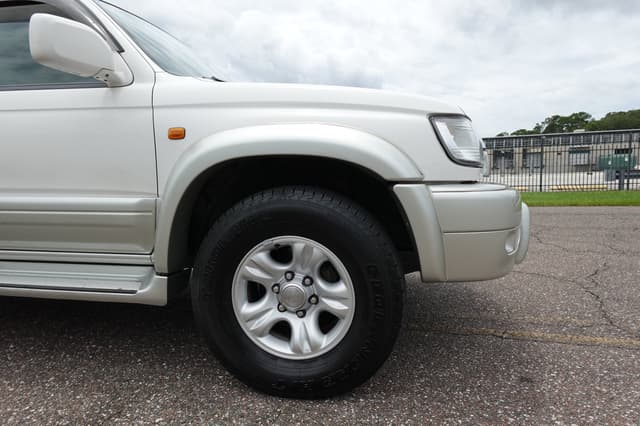 2001 Toyota Hilux Surf JDM car for sale — photo 5 of 22