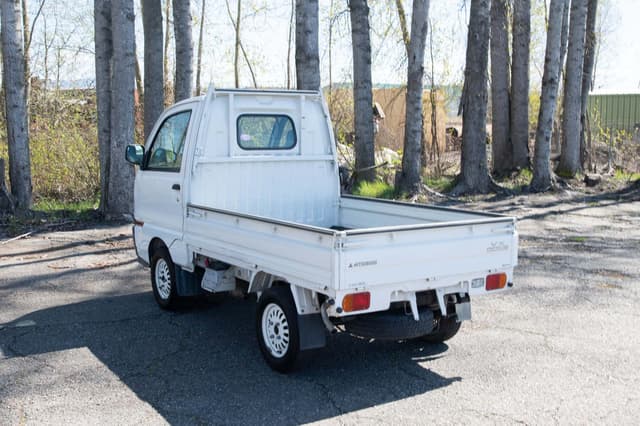 1998 Mitsubishi Minicab JDM car for sale — photo 5 of 19