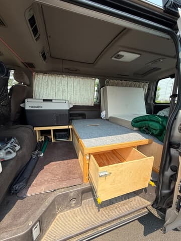 1997 Toyota HiAce JDM car for sale — photo 15 of 19