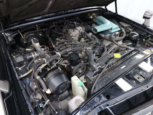 1988 Nissan President JDM car for sale — photo 23 of 25
