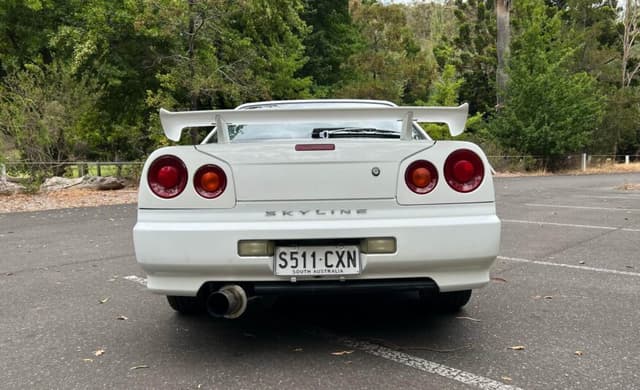 1998 Nissan Skyline JDM car for sale — photo 8 of 11