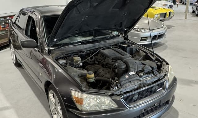 1998 Toyota Altezza JDM car for sale — photo 13 of 25