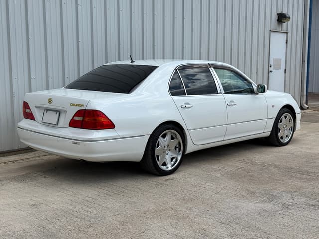 2000 Toyota Celsior JDM car for sale — photo 3 of 22