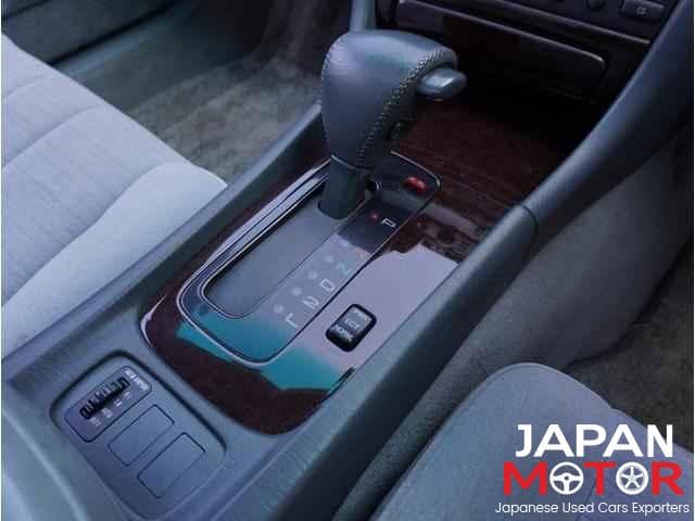 1995 Toyota Aristo JDM car for sale — photo 7 of 10