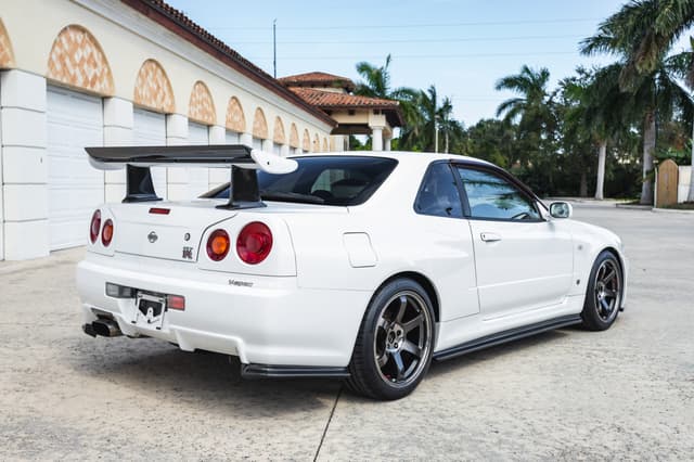 1999 Nissan Skyline JDM car for sale — photo 7 of 23