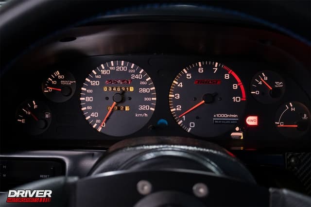 1991 Nissan Skyline JDM car for sale — photo 20 of 25