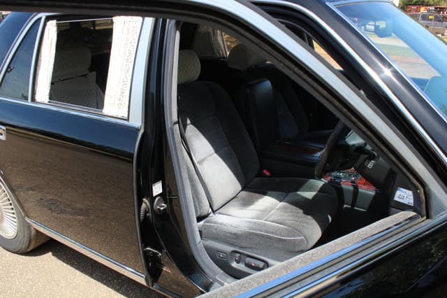 2000 Toyota Century JDM car for sale — photo 13 of 25