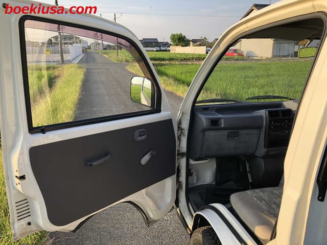 1994 Mitsubishi Minicab JDM car for sale — photo 8 of 22