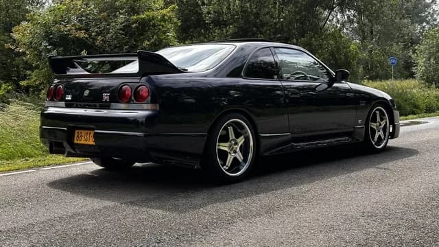 1996 Nissan Skyline JDM car for sale — photo 4 of 25