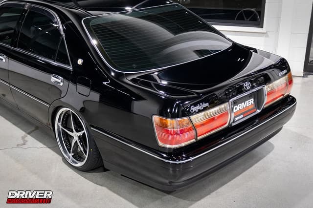 1999 Toyota Crown JDM car for sale — photo 24 of 25