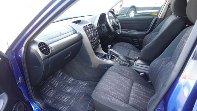 1999 Toyota Altezza JDM car for sale — photo 11 of 13