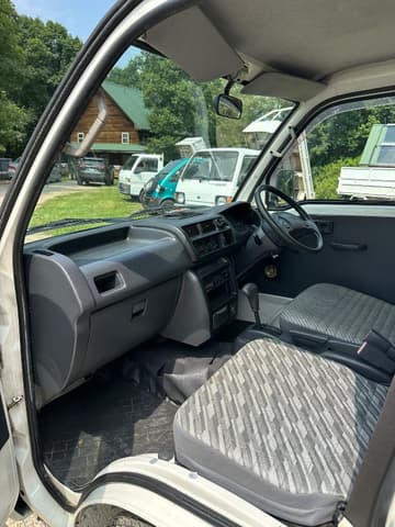 1999 Daihatsu Hijet JDM car for sale — photo 15 of 23