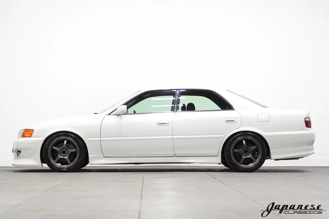 1999 Toyota Chaser JDM car for sale — photo 4 of 25